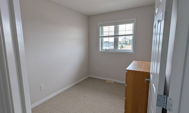 3-Bdrm 2-Storey Apt ...