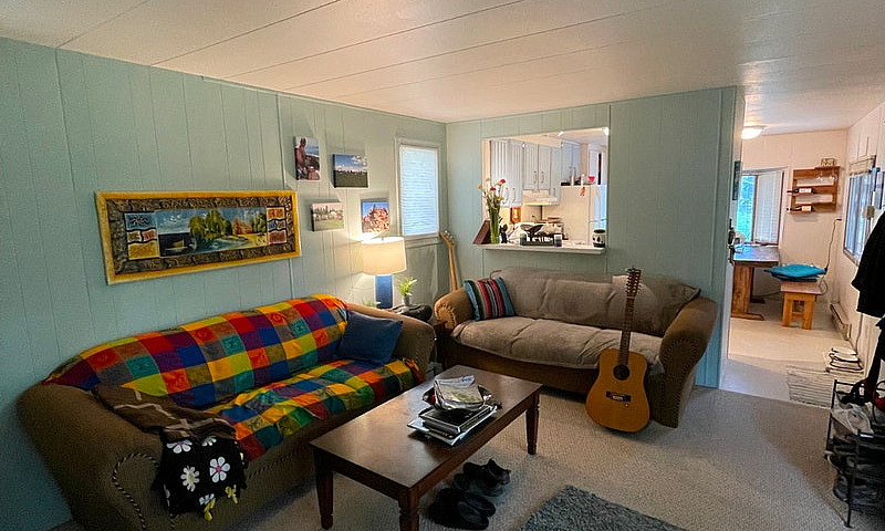 1975 Mobile Home For...
