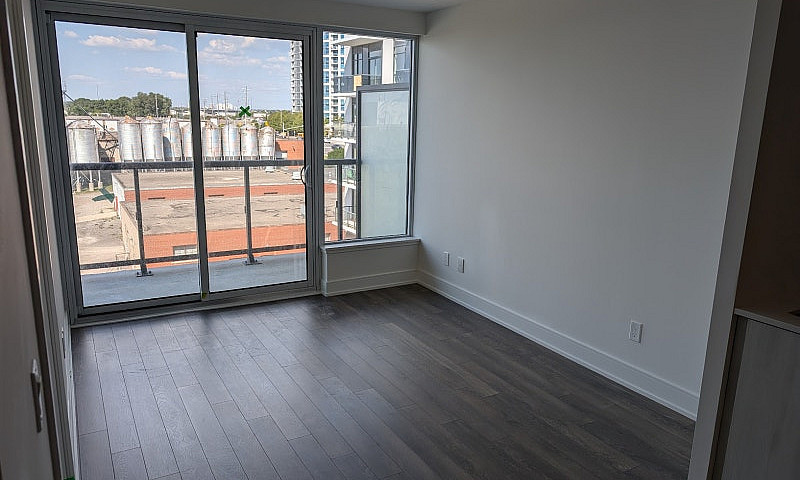 New 2Bed, 2Bath Cond...