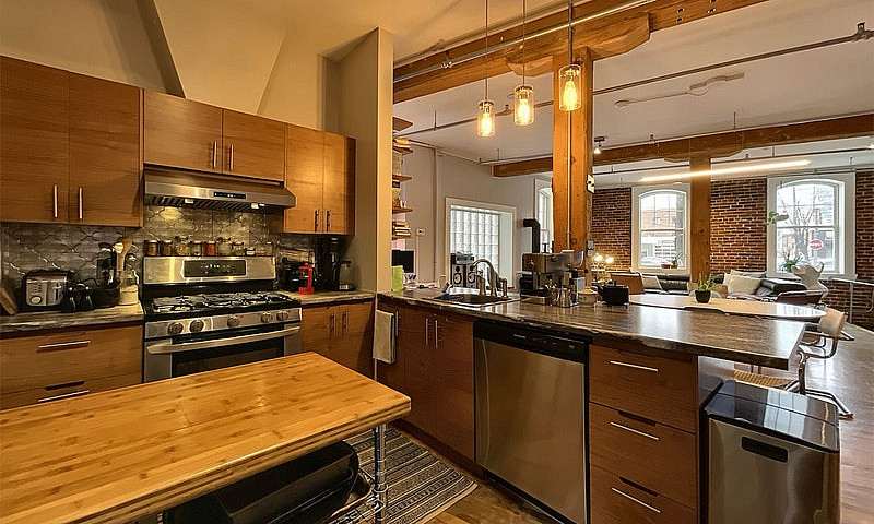 Grand Loft À Louer D...
