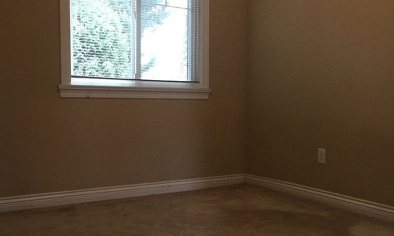 Cozy One Bedroom Sui...