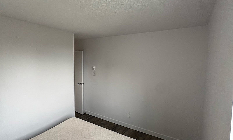 House For Rent ...