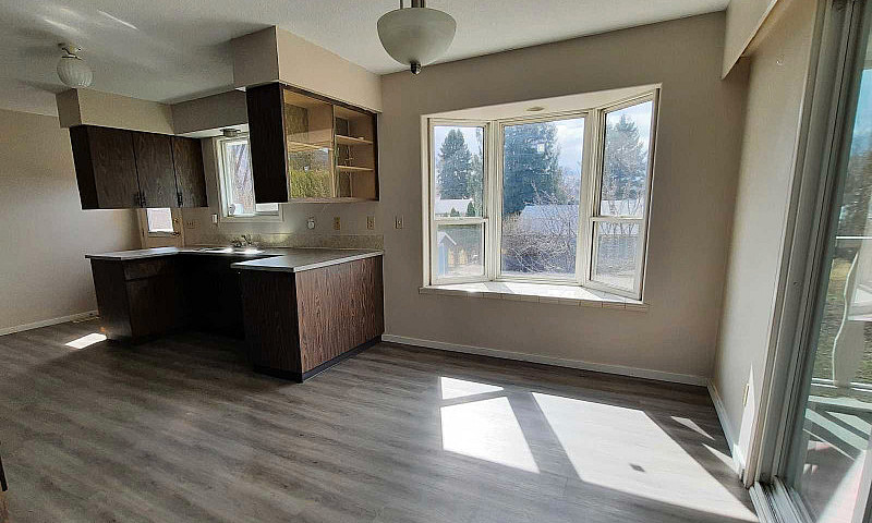 Top Floor House Rent...