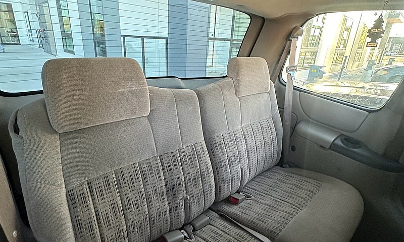 2003 Chevrolet Ventu...