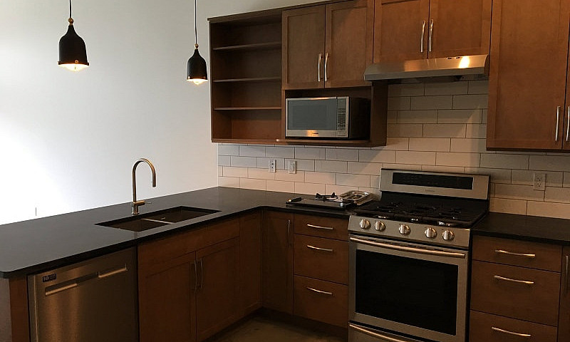 Benchmark Condo In L...