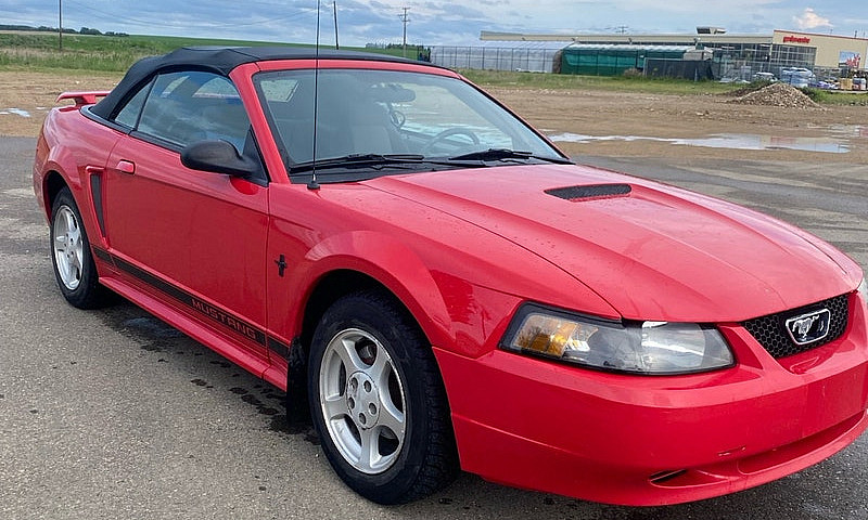 2002 Ford Mustang ...