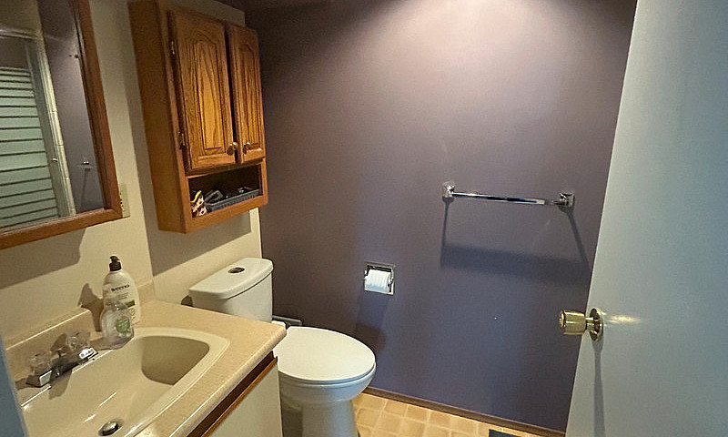 750 Sqft. Spacious B...
