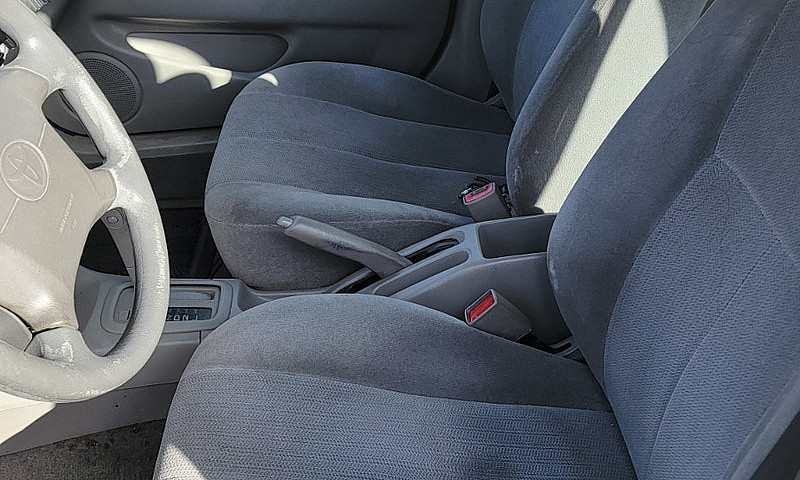 2001 Toyota Corolla ...