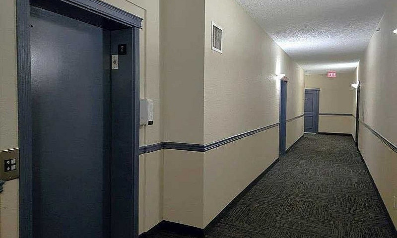 1-Bedroom Condo In C...