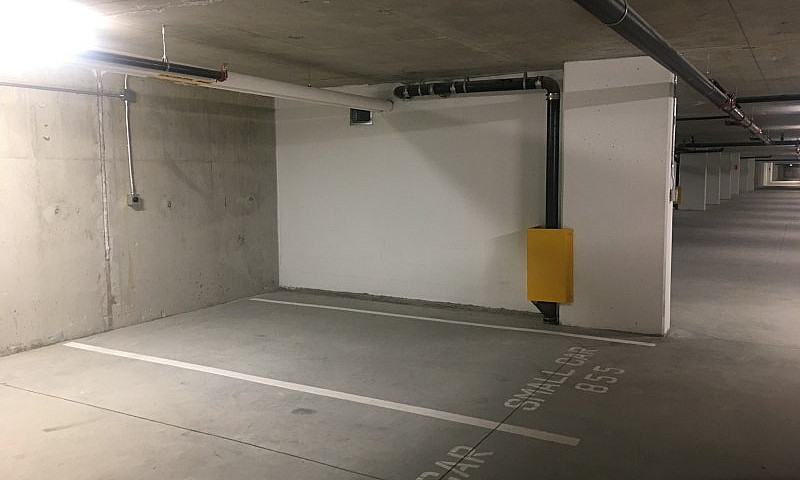 2 Bed Condo In Richm...