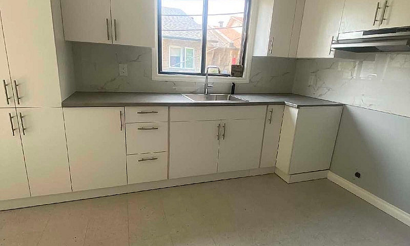 Appartement À Louer...