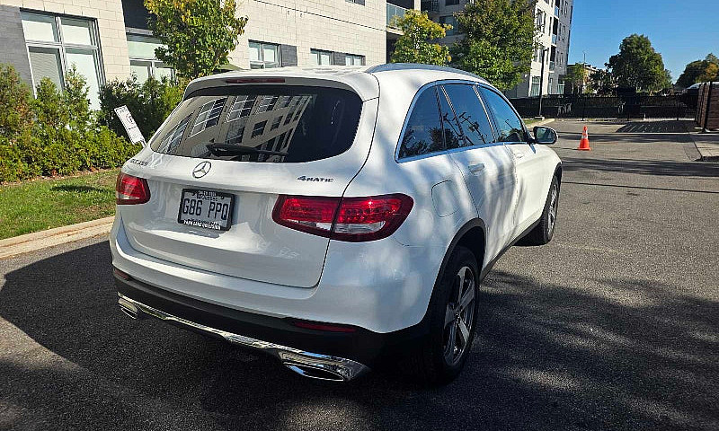 Mercedes Glc300 2018...