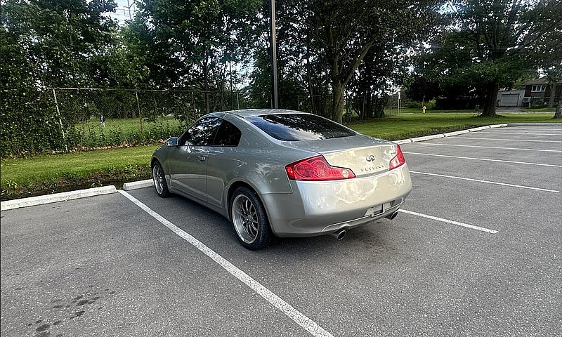 2003 Infiniti G35...