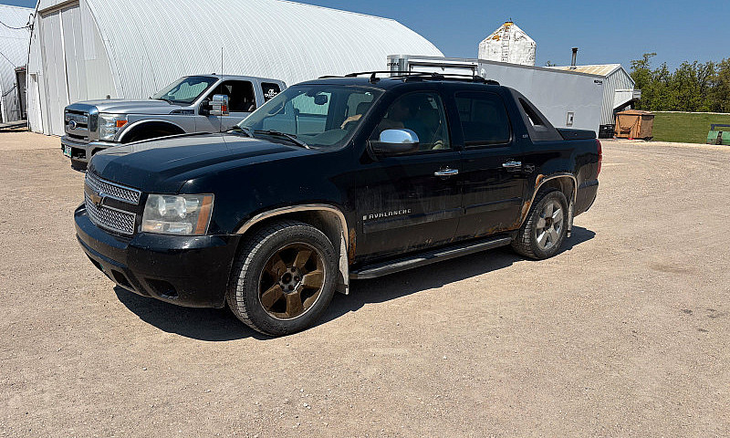 2008 Chevy Avalanche...
