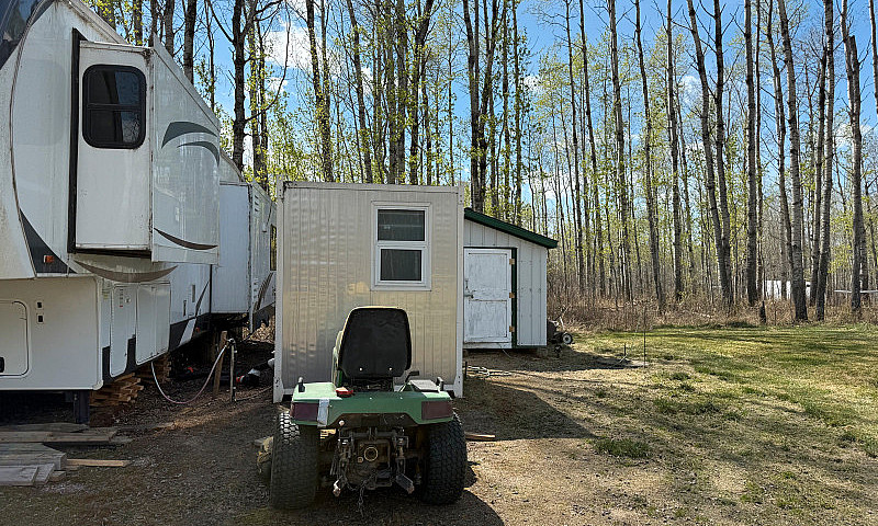 Acreage At Lac Des I...