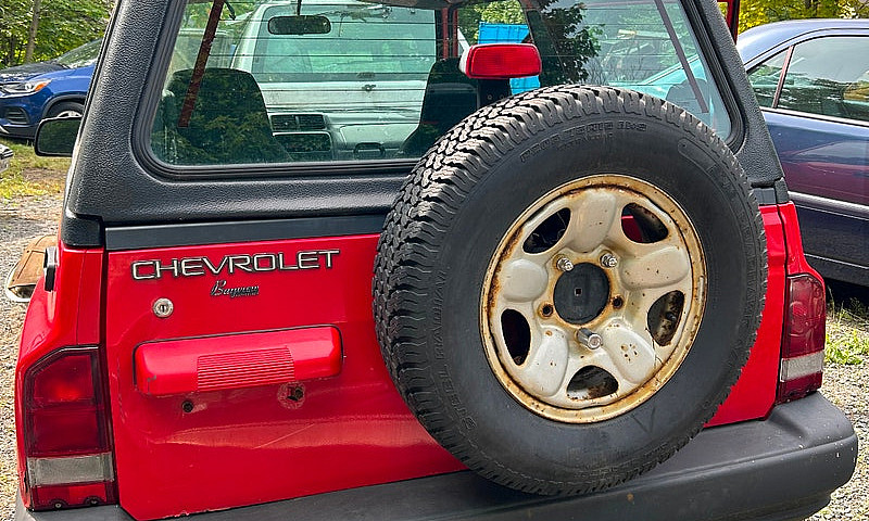 1998 Chev Tracker Wi...