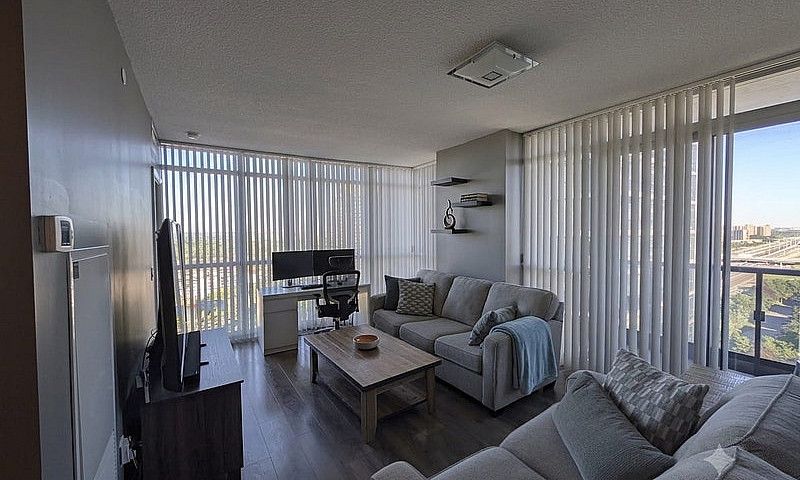 A Luxury Condo - 1 B...