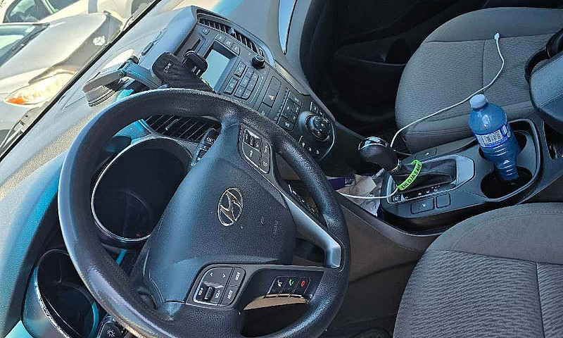 Hyundai Santa Fe 201...
