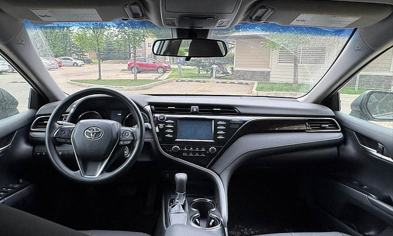 2019 Toyota Camry Le...