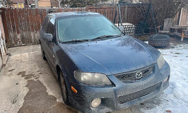2003 Mazda Protégé...