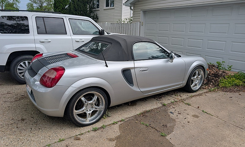 Toyota Mr2 Spyder...