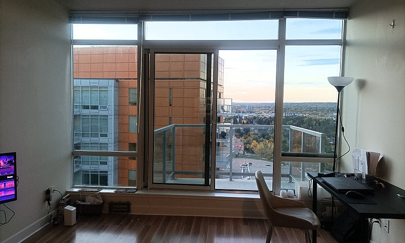 Top-Floor Penthouse ...