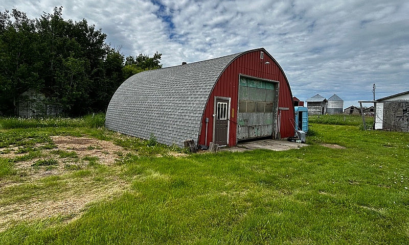 Quonset, Shop, Sheds...