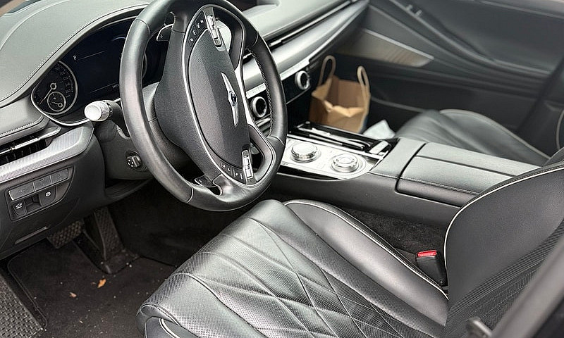 2024 Genesis G80 2.5...