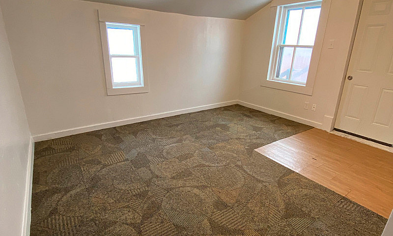For Rent | Large 3 /...