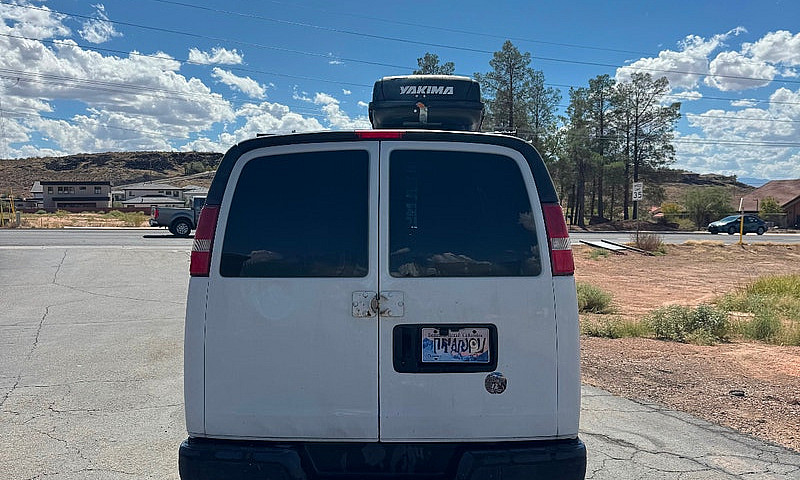 Chevrolet Express 25...