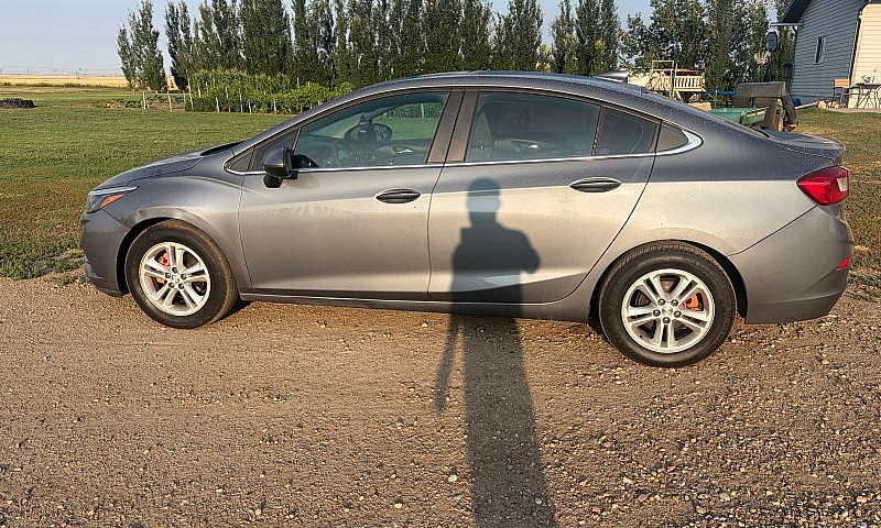 2018 Chevy Cruze...