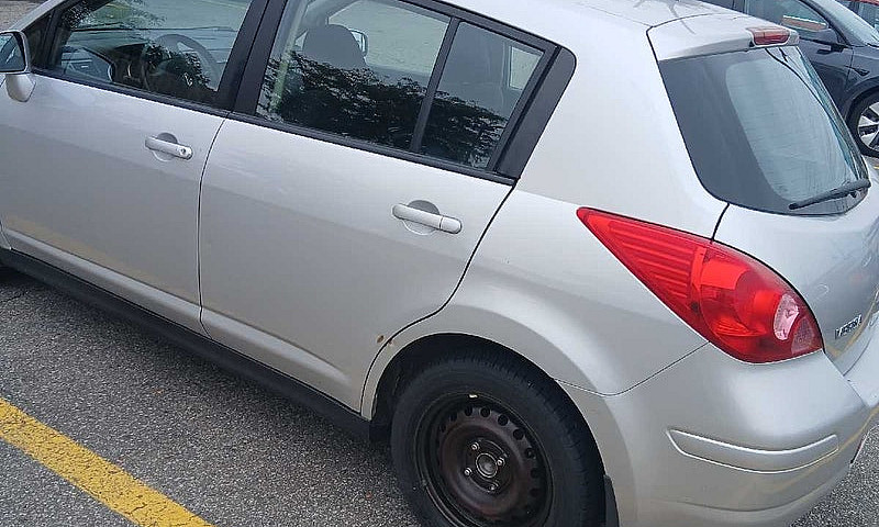 2012 Nissan Versa Sl...