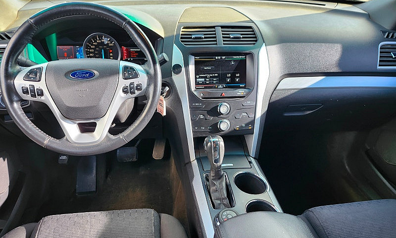 2013 Ford Explorer X...