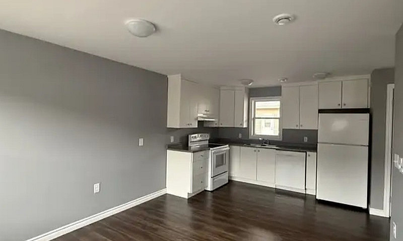 1Bed 1Bath Apartment...