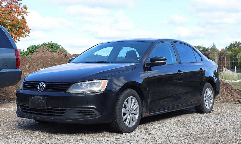 2013 Volkswagen Jett...