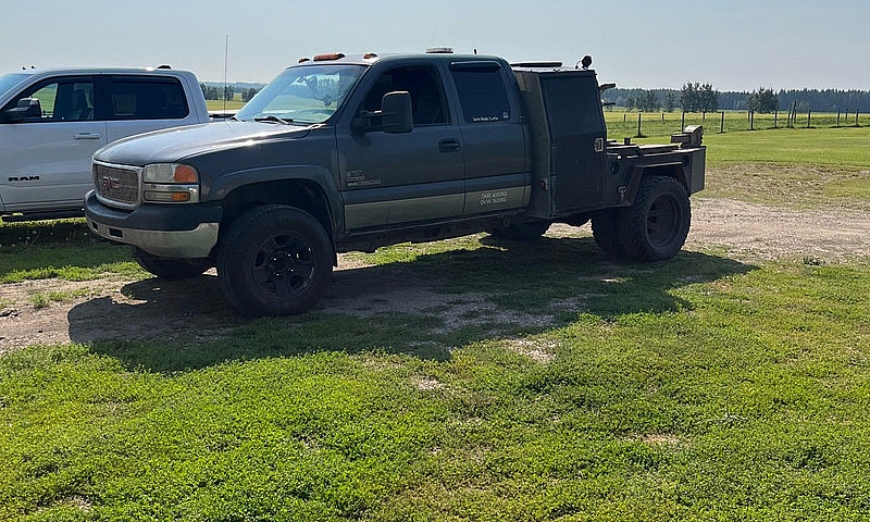 02 3500 Sierra Cab C...