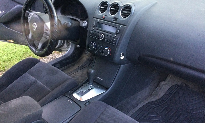 2008 Nissan Altima...