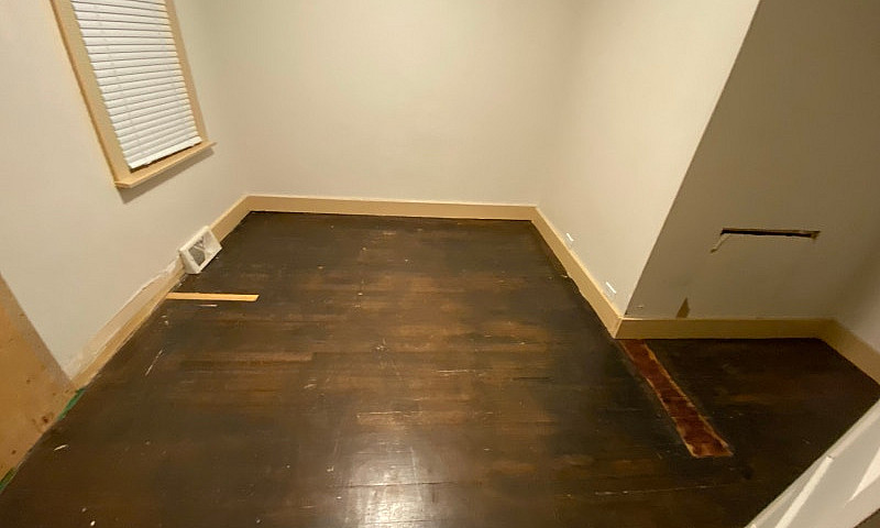 Suite For Rent In Tr...