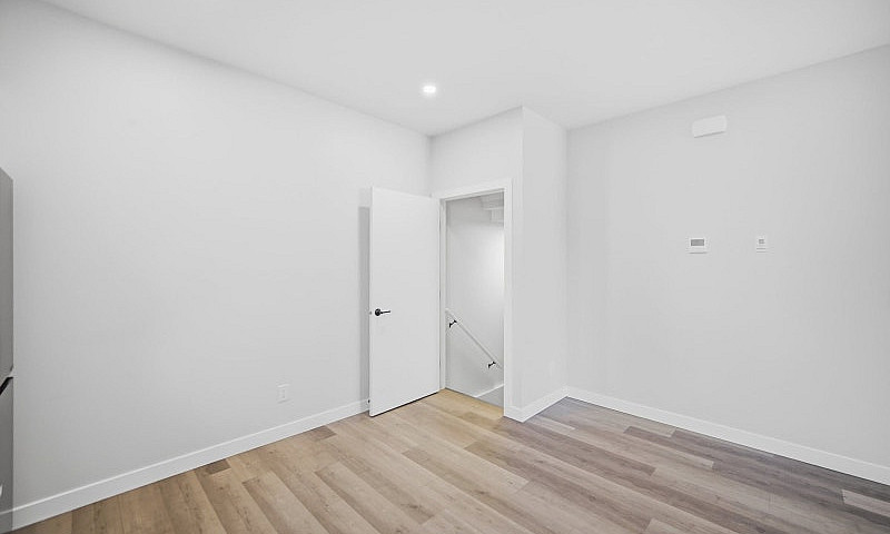 Brand New Townhouse ...
