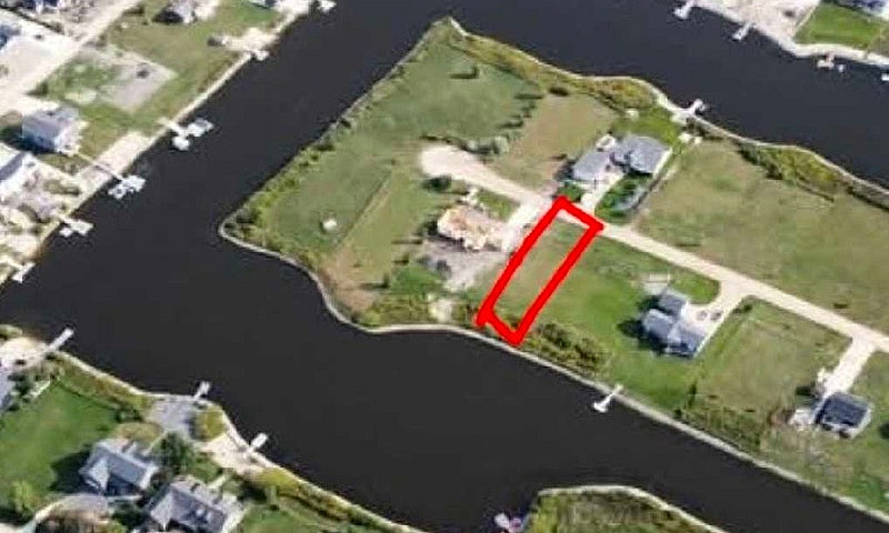 Gimli Cottage Canal ...