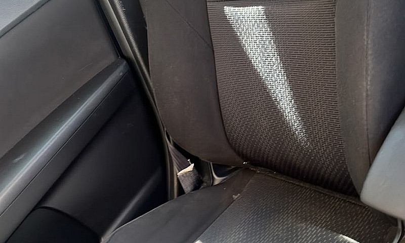 2010 Mazda 3 Sedan...