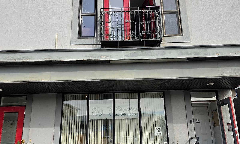 Condo In Inglewood F...