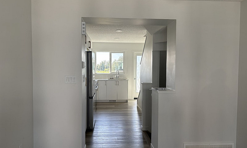 2 Bedroom Townhouse ...