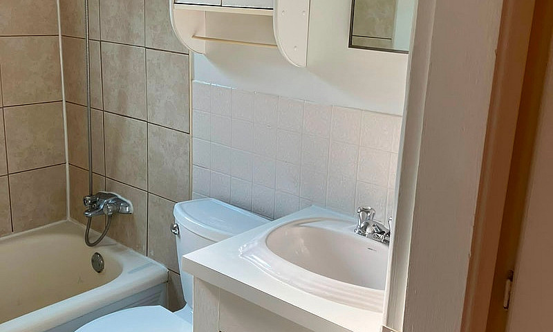 3Bed/1Bath-Mainfloor...