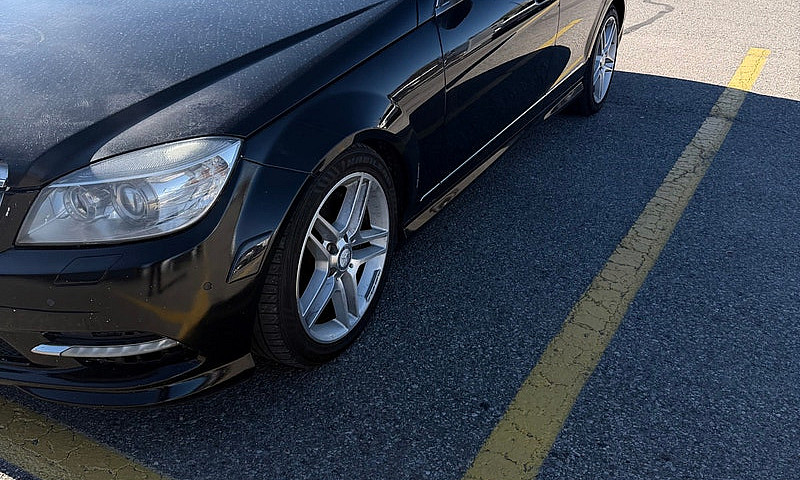 2011 Mercedes C300...
