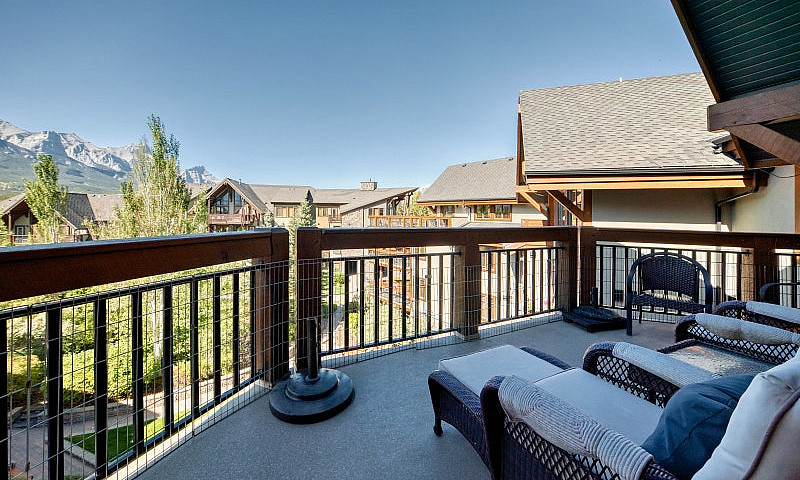 For Sale: 505 Spring...