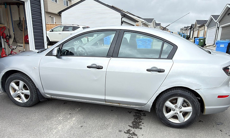 Mazda 3 Sedan - 2009...
