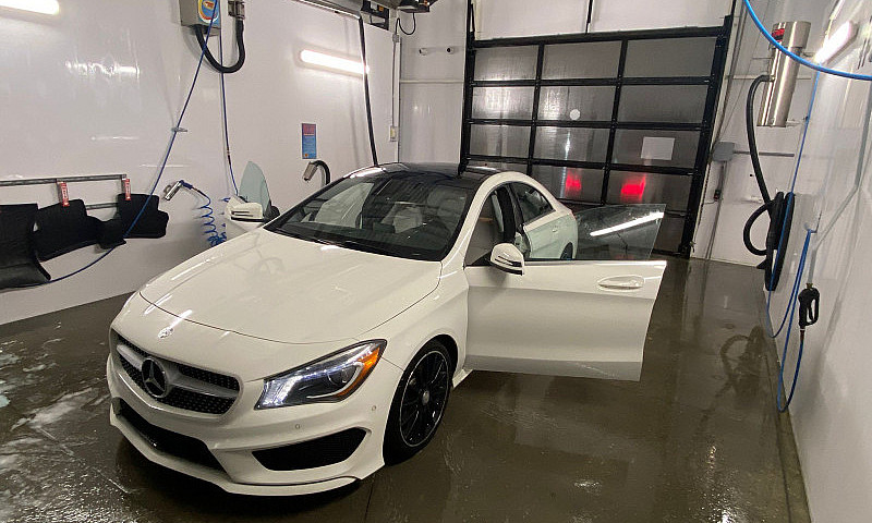 Mercedes Benz Cla 25...