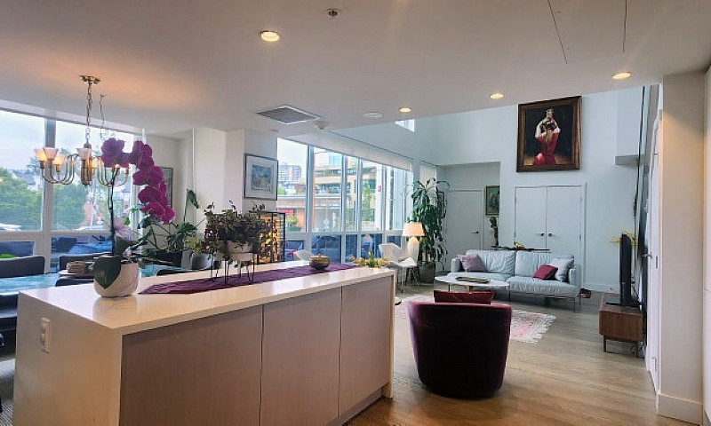 Ultra-Luxury Townhom...