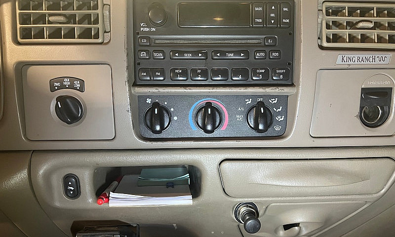 2004 Ford  F-250...